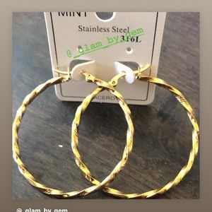 Stainless steel hoops